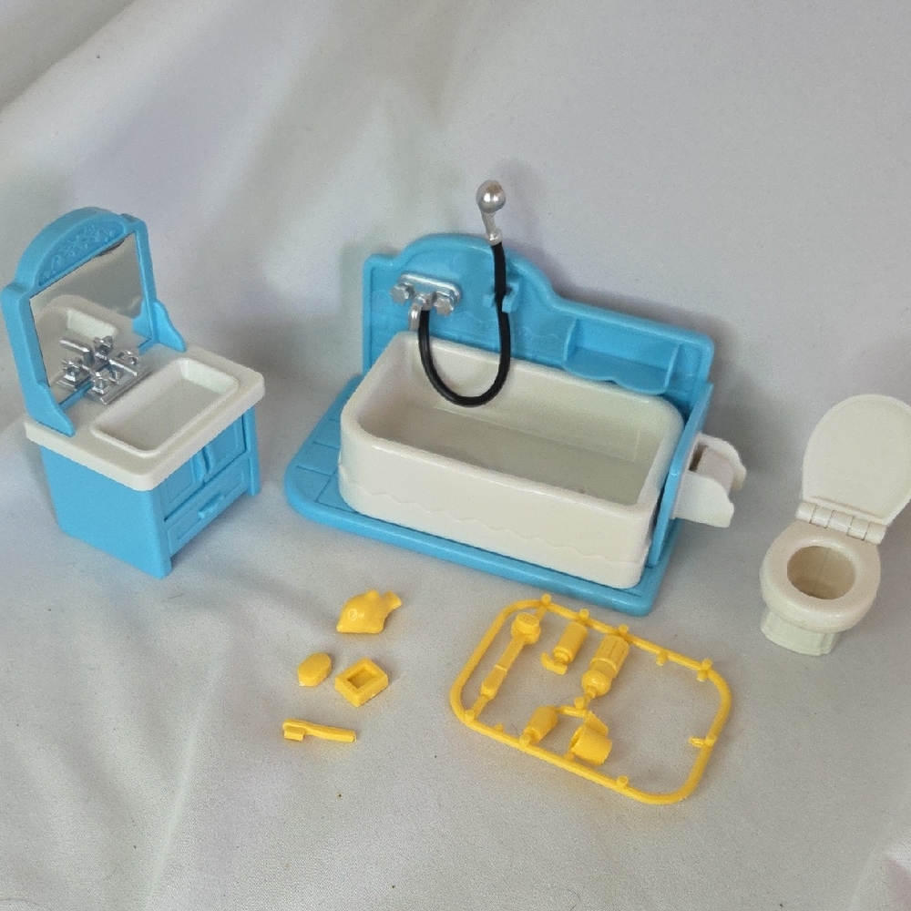 Doll House Bathroom Set Babeside Toilet Bath Sink Soap Toothbrush Blue Yellow